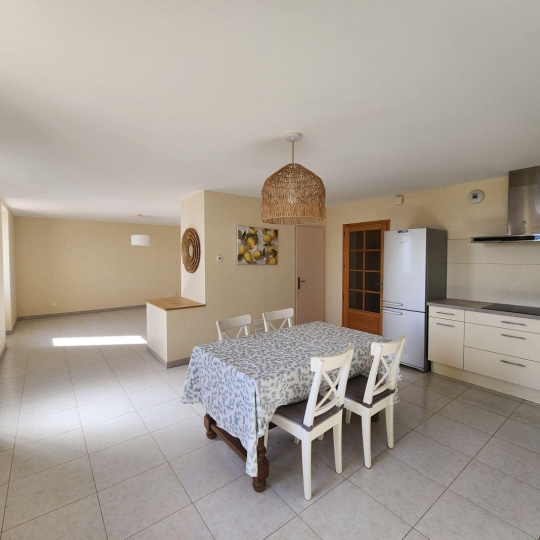  JEANDET Immobilier : Maison / Villa | SAINT-JEAN-DE-GONVILLE (01630) | 184 m2 | 2 750 € 