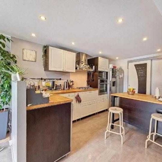  JEANDET Immobilier : House | VULBENS (74520) | 236 m2 | 775 000 € 