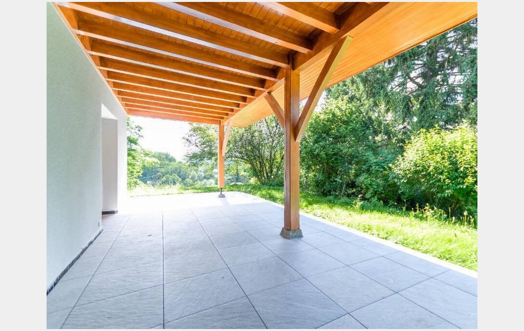 JEANDET Immobilier : Other | VIRY (74580) | 212 m2 | 3 860 € 