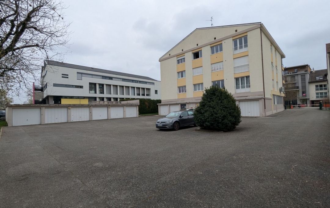 JEANDET Immobilier : Appartement | SAINT-GENIS-POUILLY (01630) | 53 m2 | 215 000 € 
