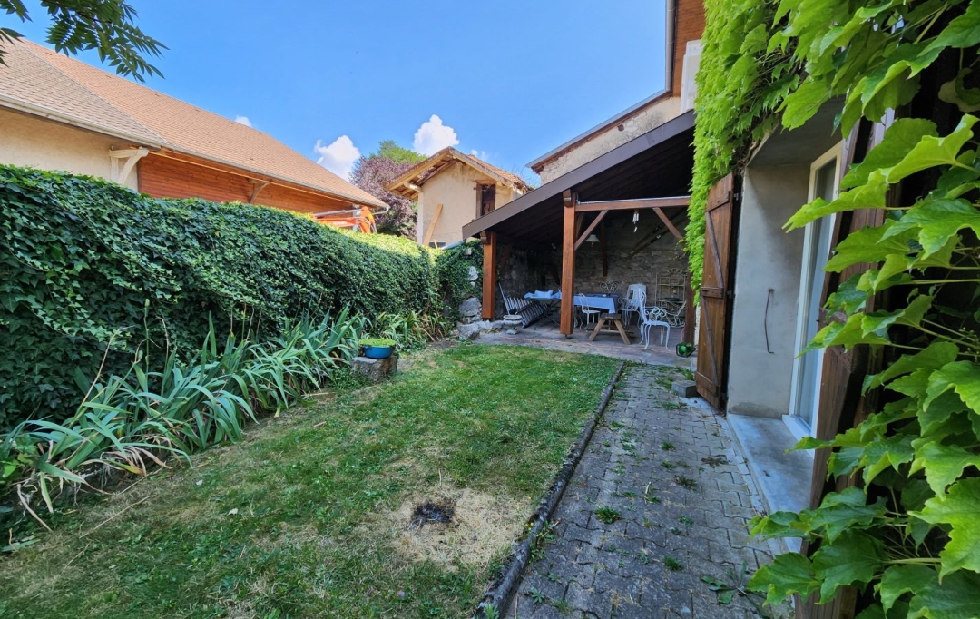 JEANDET Immobilier : Maison / Villa | SEGNY (01170) | 220 m2 | 4 290 € 