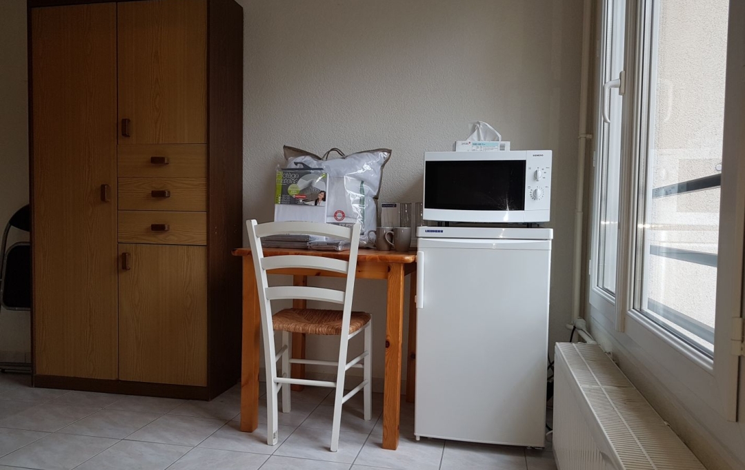 JEANDET Immobilier : Appartement | SAINT-GENIS-POUILLY (01630) | 12 m2 | 455 € 