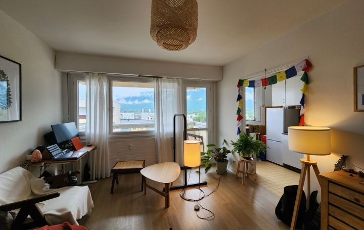  JEANDET Immobilier Appartement | SAINT-GENIS-POUILLY (01630) | 32 m2 | 818 € 